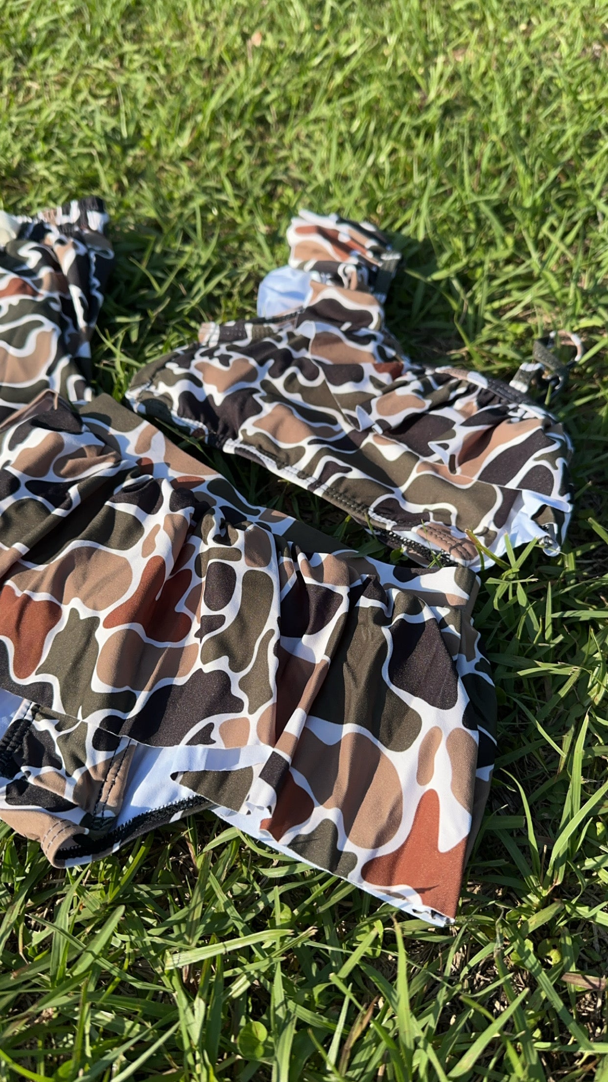 Ol school camo girl swim
